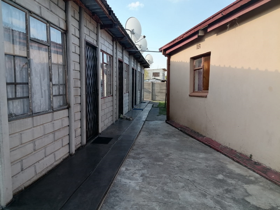 4 Bedroom Property for Sale in Rustenburg North North West